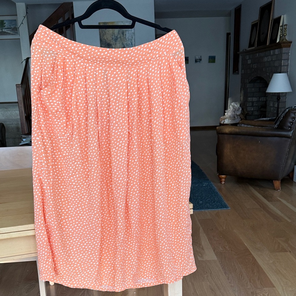 BYTAVI coral and white patterned A-Line Skirt